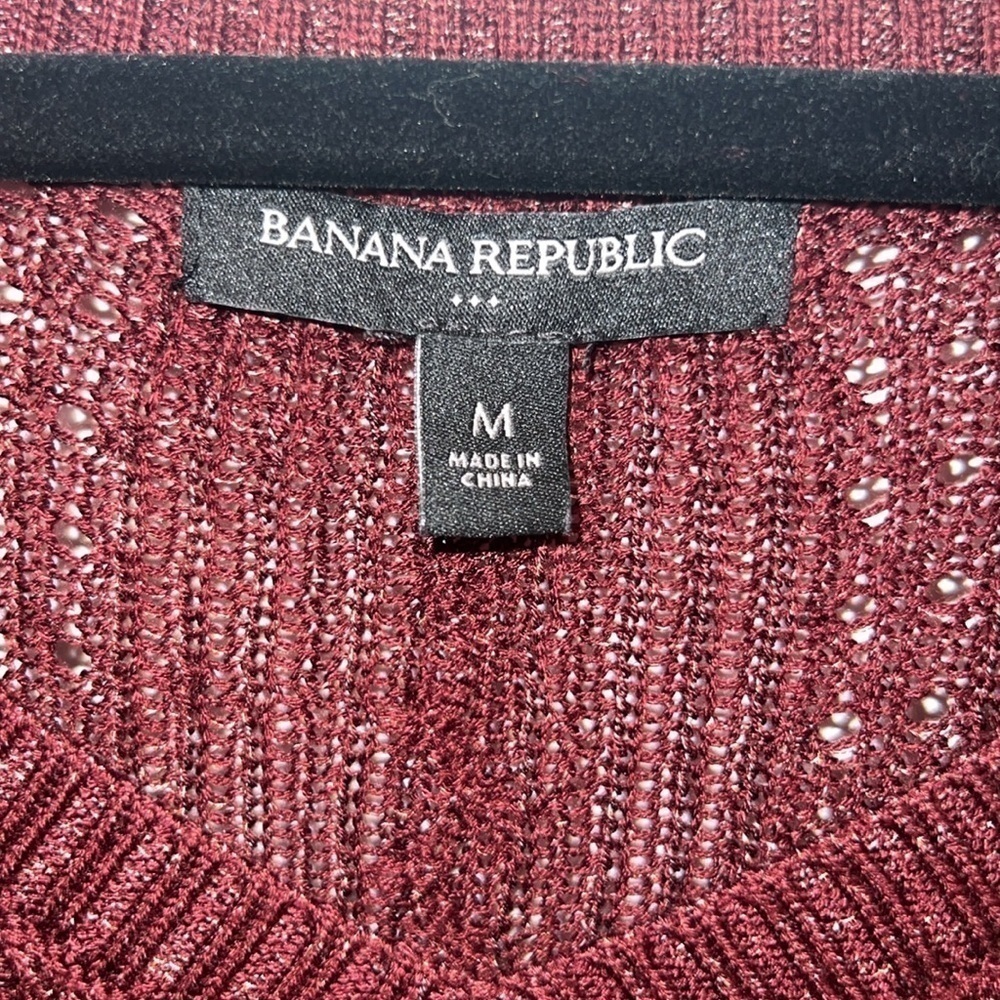 Banana republic sweater - size medium- maroon - Picture 4 of 8